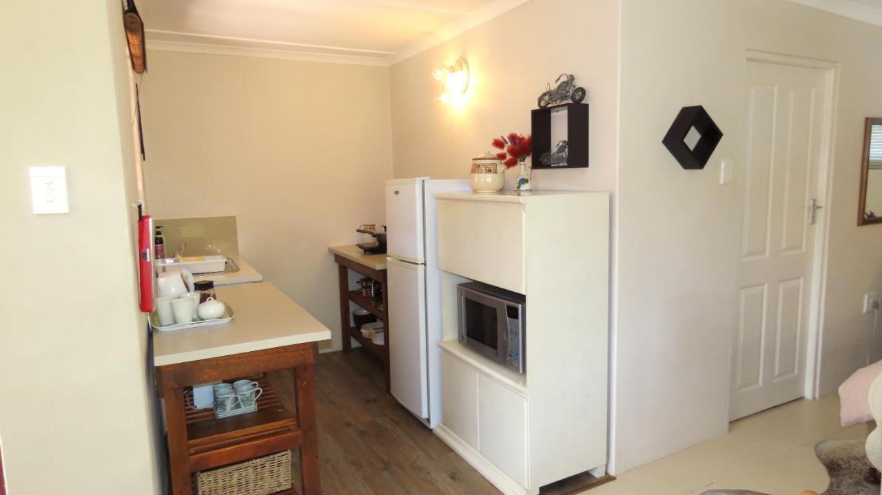 Anchorage Inn Guesthouse มอนตากู ภายนอก รูปภาพ
