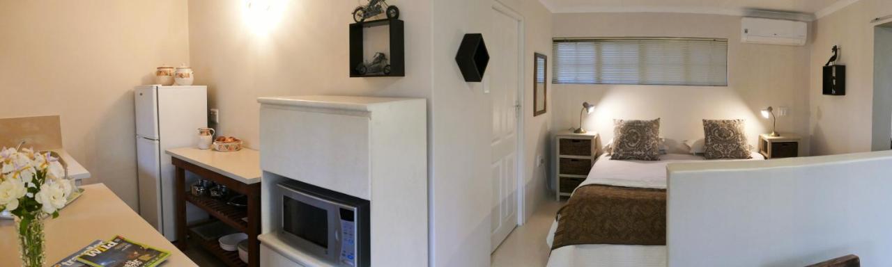 Anchorage Inn Guesthouse มอนตากู ภายนอก รูปภาพ